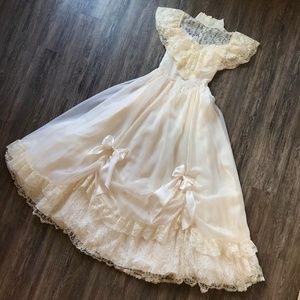 Gunne Sax Victorian High-Neck Gown, Vintage Bridal Ivory Lace Prairie Dress, XS